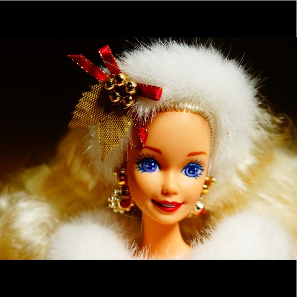 1994 BARBIE Winter PEPPERMINT PRINCESS DOLL - Picture 9 of 9